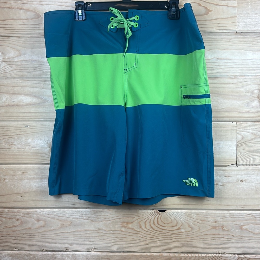 The North Face Men’s Water Dome Boardshort Green Blue Colorblock Size 36